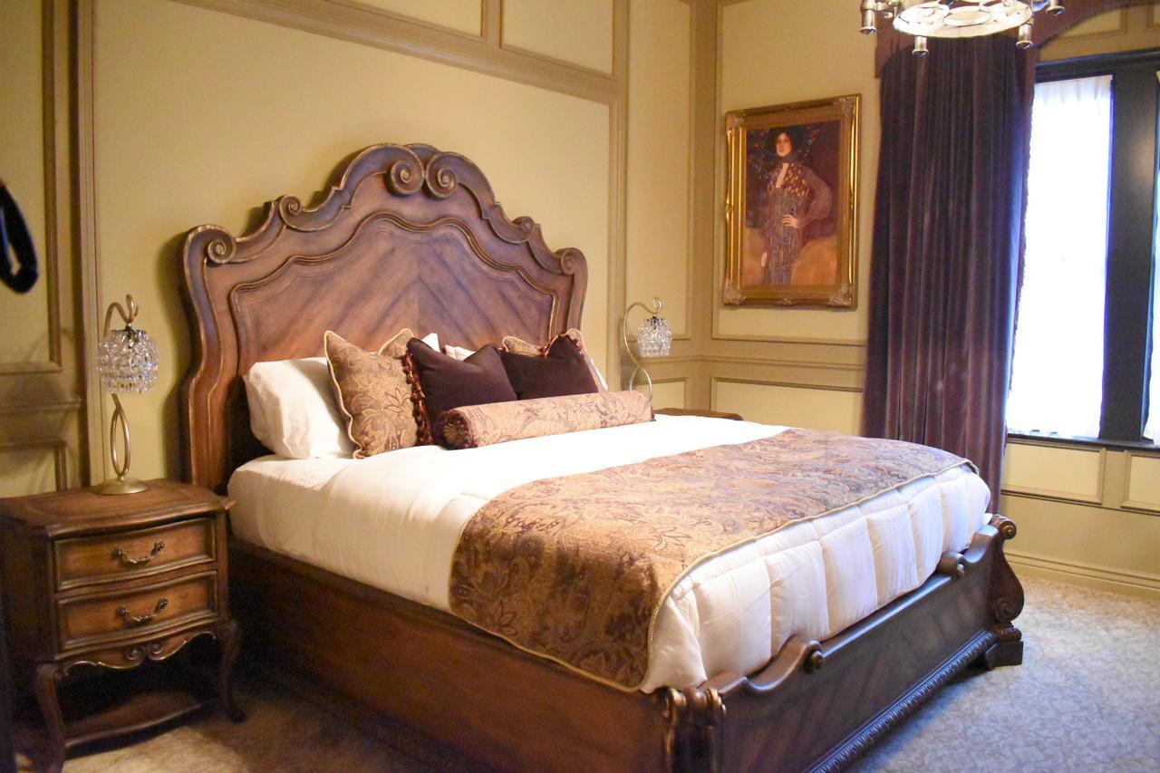 The Detroit Club Hotel Bagian luar foto
