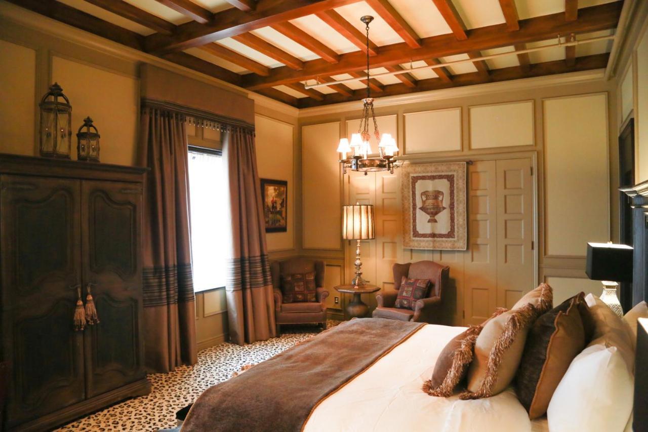 The Detroit Club Hotel Bagian luar foto