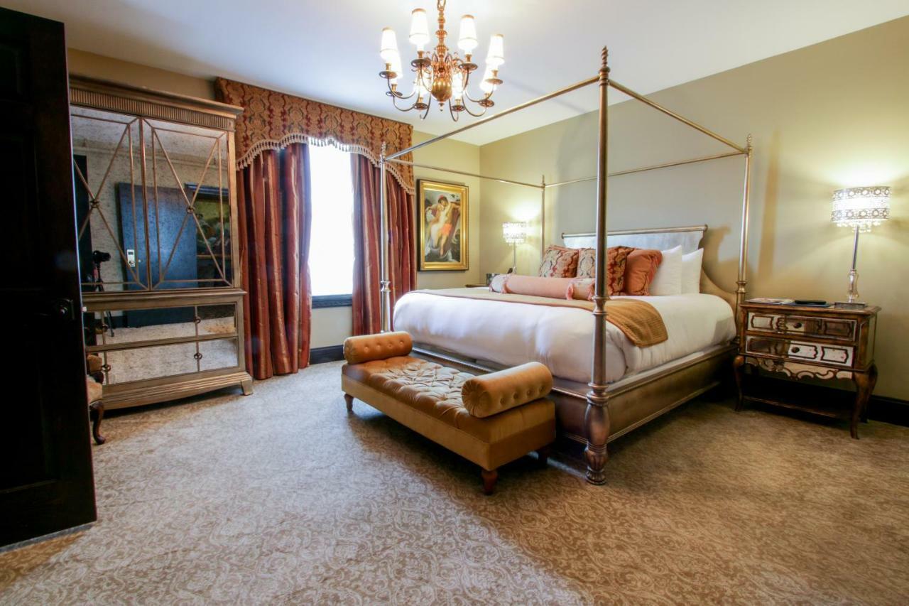 The Detroit Club Hotel Bagian luar foto